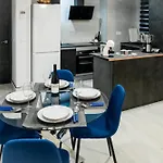 Les Arts Apartment