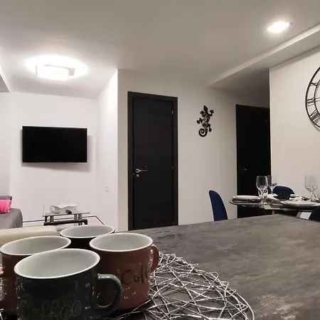 Les Arts Apartment